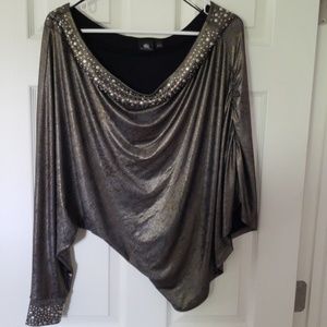 Awesome single sleeve shirt from Rock and Republic